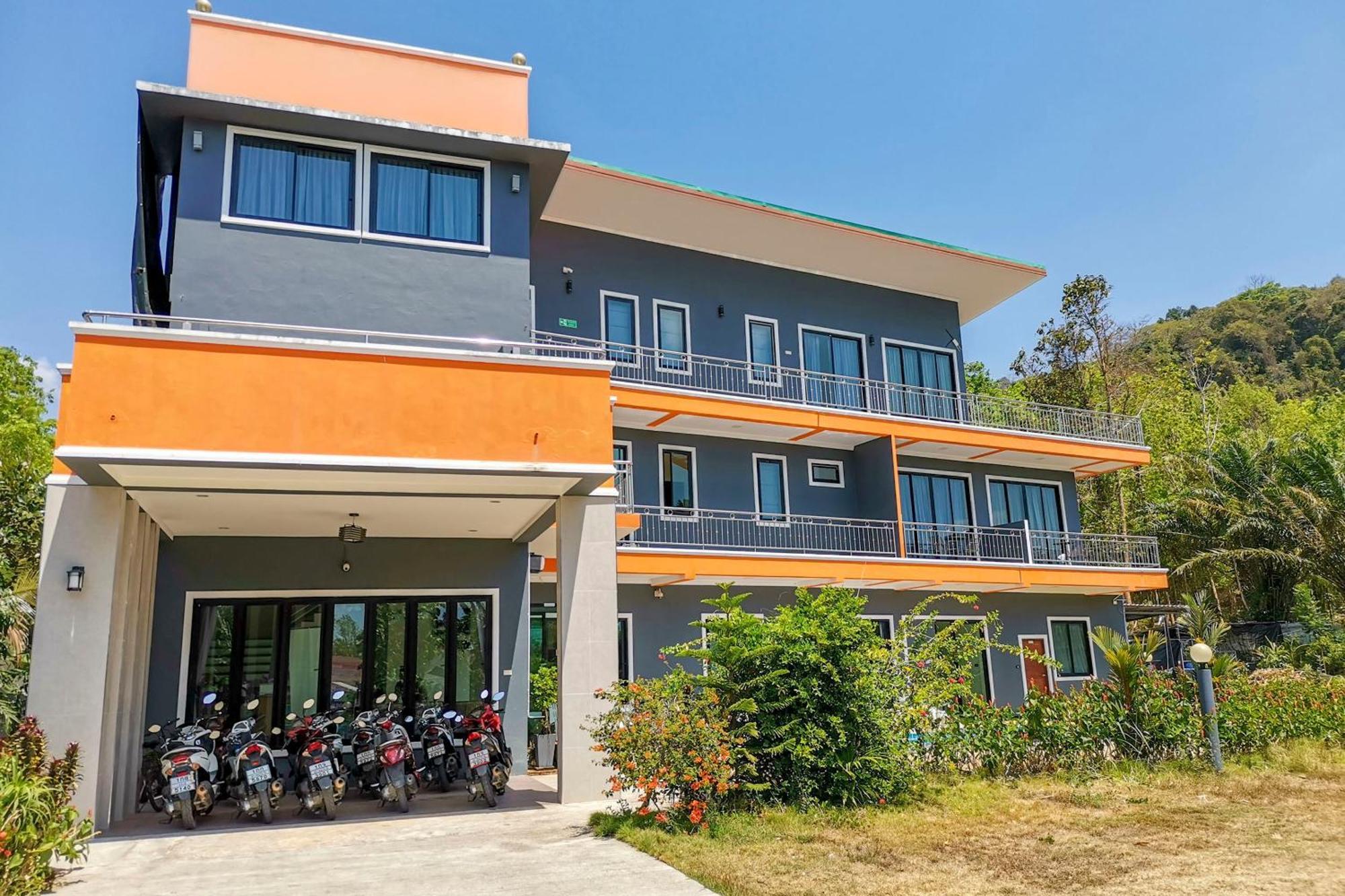 Vaccinated Staff - OYO 665 Sj House Hotel Krabi town Exterior foto